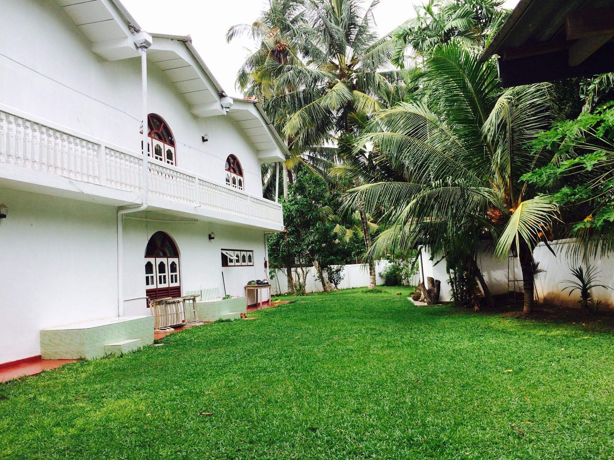 Hotel New White House Beruwala Exterior foto